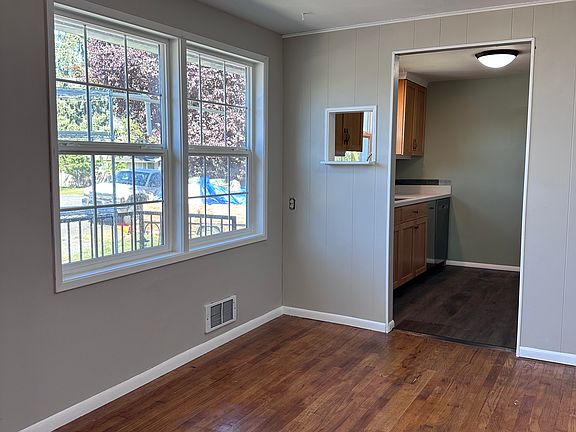 Dining area off kitchen.