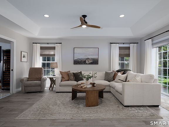 5th image of 29 Beverly Drive