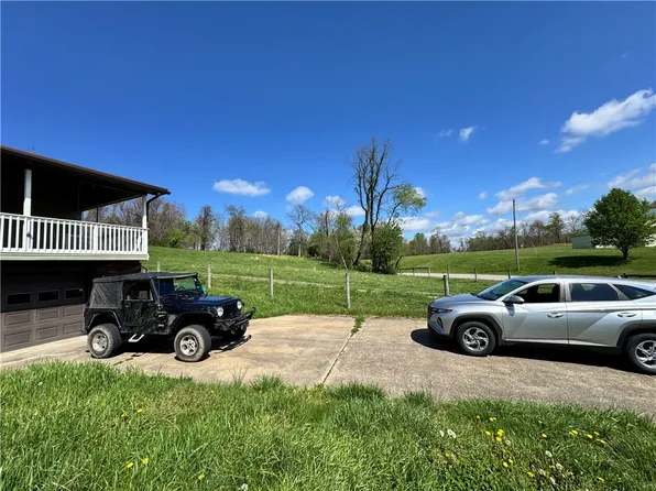 189 Lake Lynn Rd, Lake Lynn, PA 15451