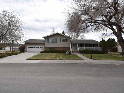 1338 Meadow Ln Ave, Cody, WY, 82414