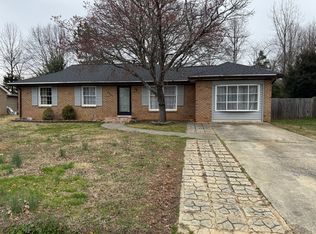 8027 Country Oaks Rd, Charlotte, NC 28227