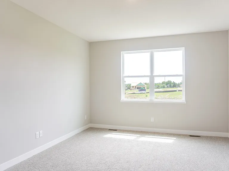 717 Winterberry Ln — Photo 22