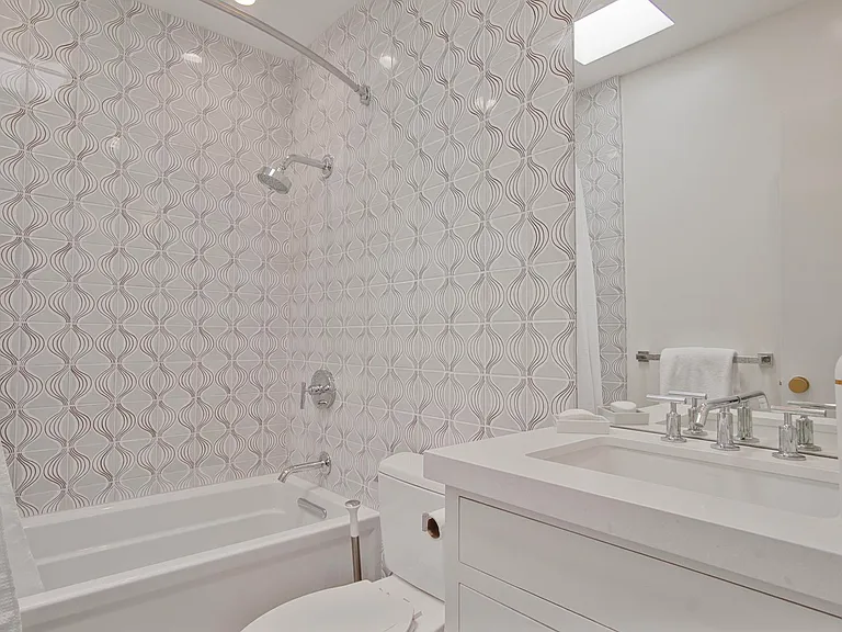 4144 Palos Verdes Dr S — Photo 25