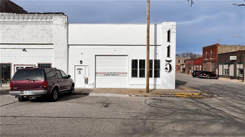 115 E Front St, Perry, KS 66073 Zillow