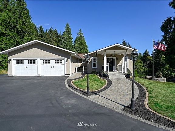 2nd image of 6307 83rd Ave SE
