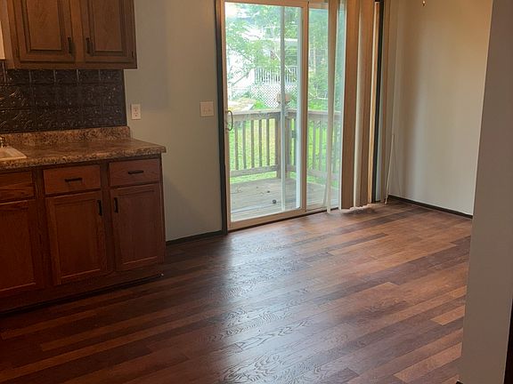 3rd image of 3021 Lovers Ln #D
