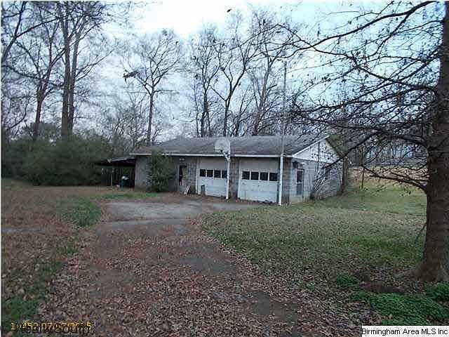 2nd image of 3169 Gossett St