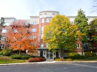 840 Weidner Rd APT 208, Buffalo Grove, IL 60089