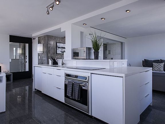 4th image of 2421 Tusitala St APT 2901
