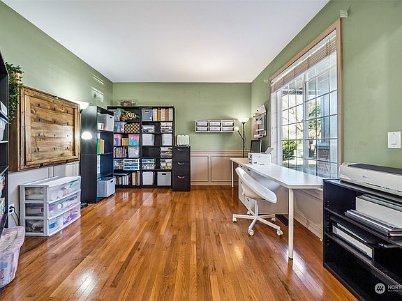 5th image of 9312 169th Street E