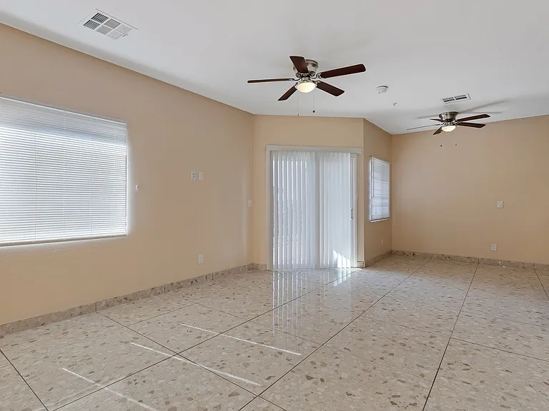 Desert View Apartments — Photo 24