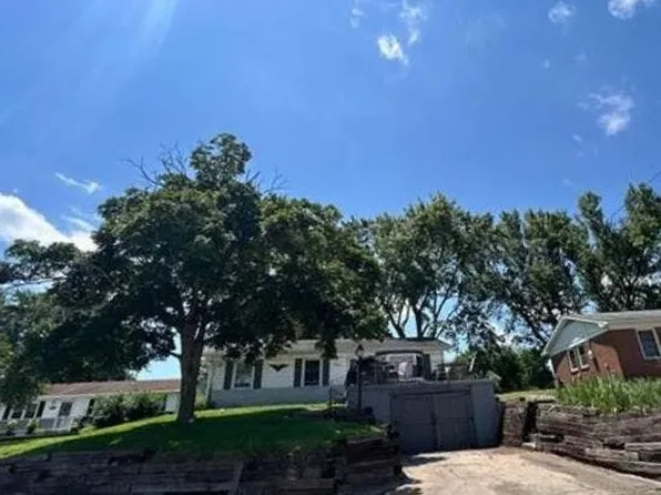 1114 Jefferson Rd, Boonville, MO 65233