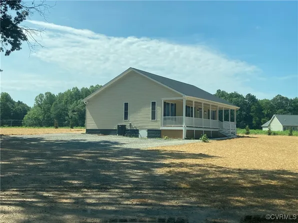 240 Firehouse Dr, Louisa, VA 23093