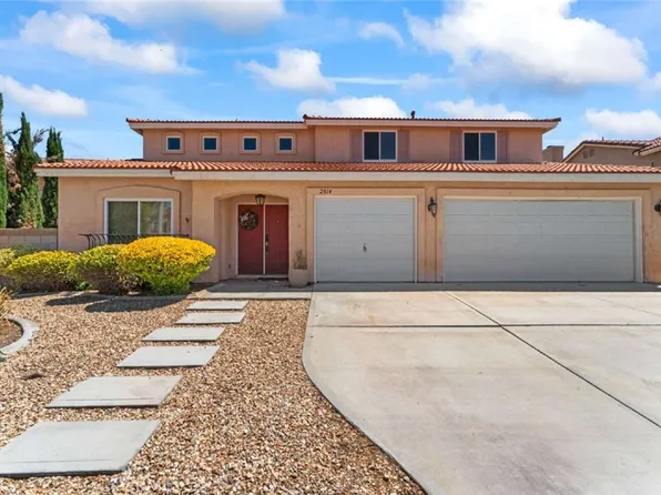 2814 Caruso Ln, Lancaster, CA 93536