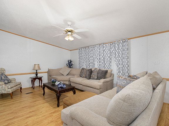 5th image of 2205 Lauren Mill Dr