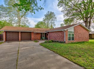 3115 Wayside Dr, Bartlesville, OK 74006
