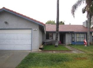 304 J St, Sanger, CA 93657
