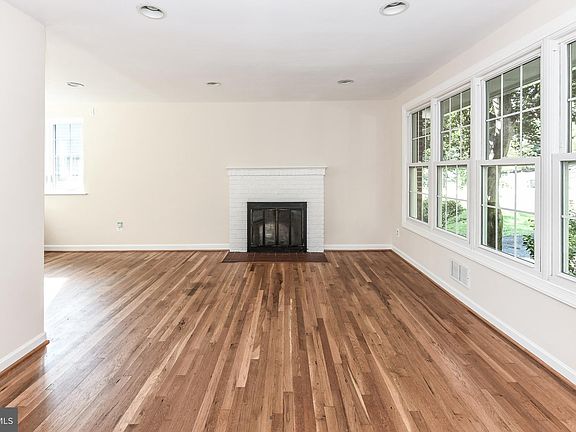 3rd image of 7314 Allan Ave
