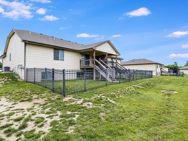 12809 E Zimmerly St #A — Photo 33