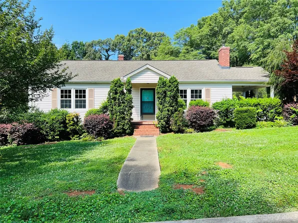 602 S Cedar St, Lincolnton, NC 28092