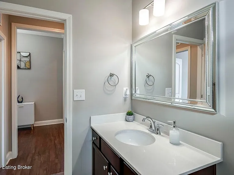 107 Irondale Ct — Photo 33