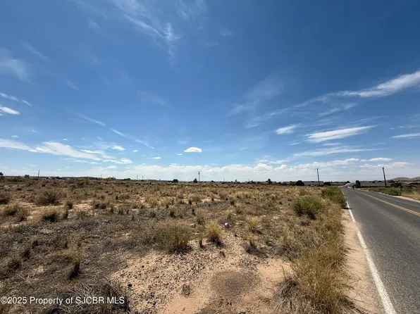 9 W Piedras St, Farmington, NM 87401