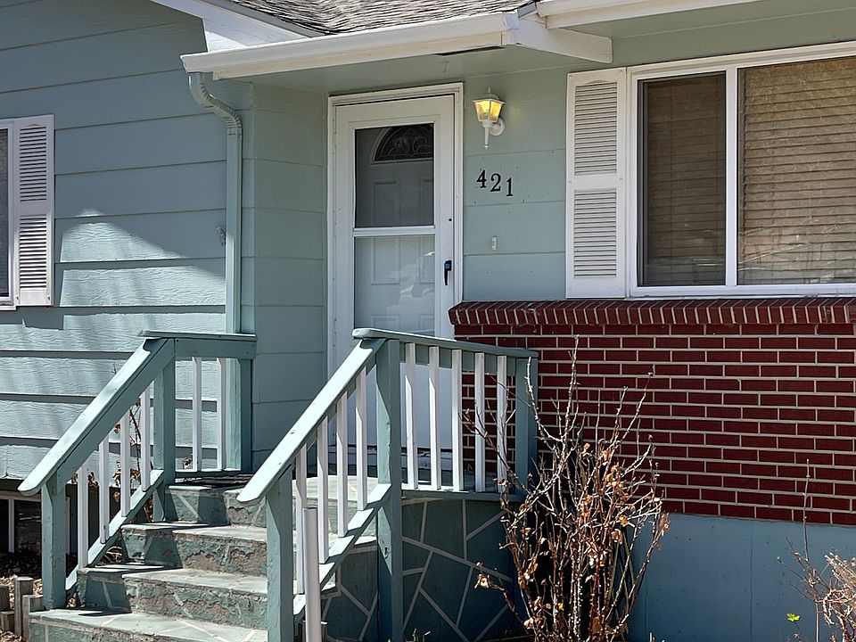 1st image of 421 Maplewood Dr