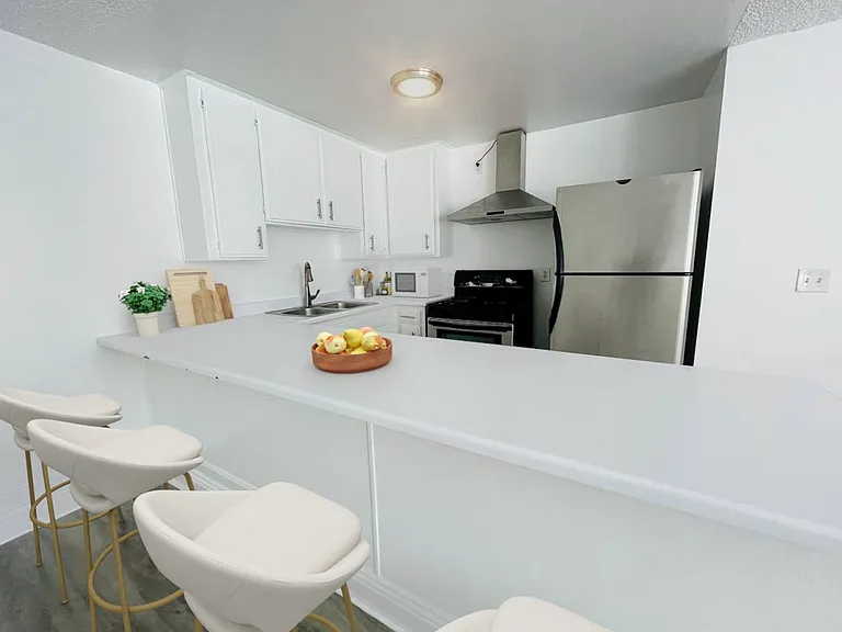 Troy Terrace Apartments — Photo 13