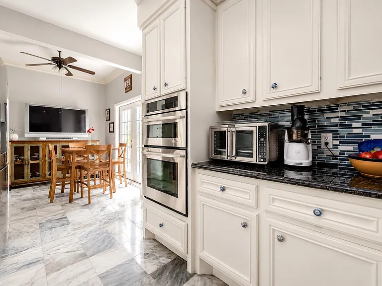 17 Bayou Pointe Dr — Photo 4