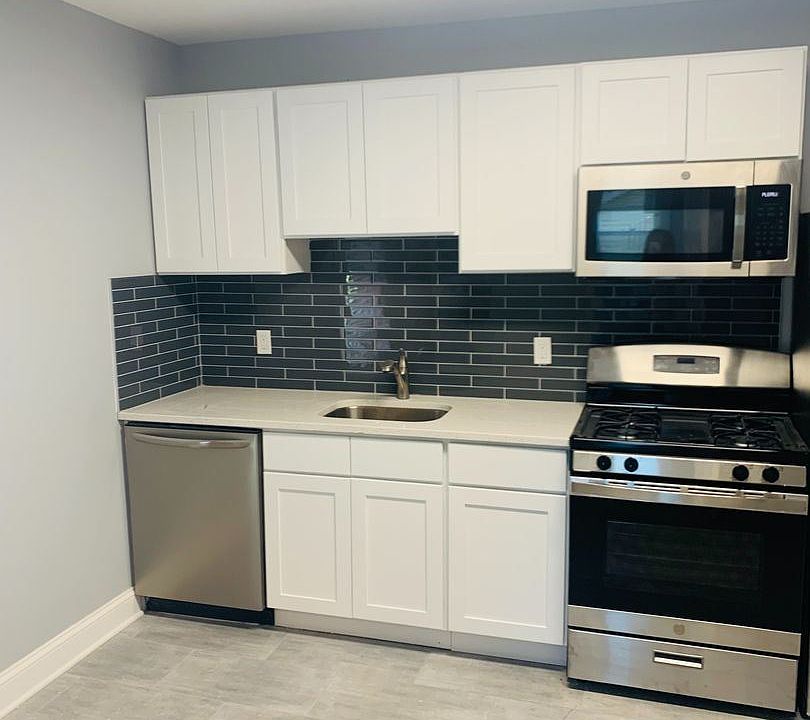 1st image of 24 Vine St #10563557