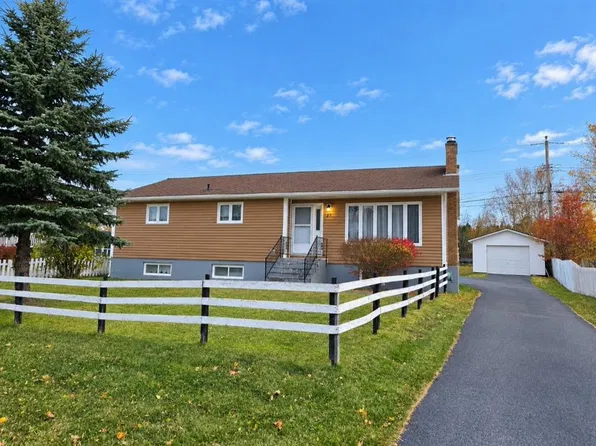 47 Marshalls Drive, Bishop's Falls, NL A0H1C0