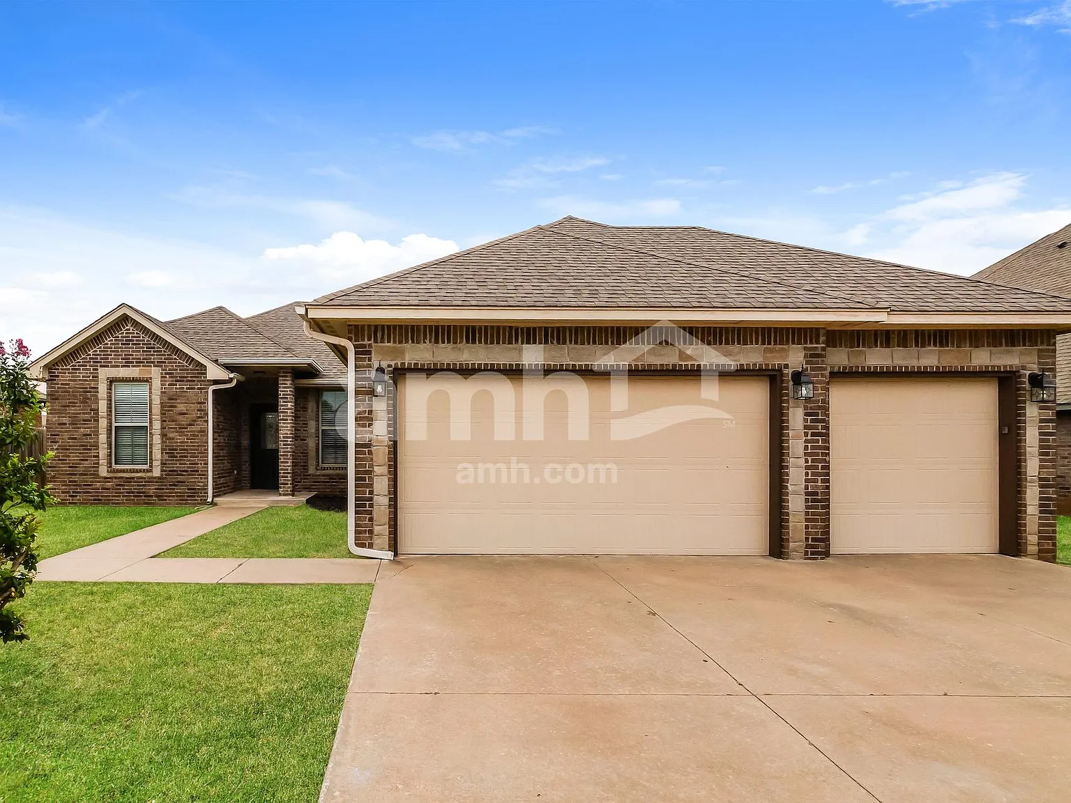 4 bed, 2.0 bath, 1803 sqft, $1,995 — Photo 1