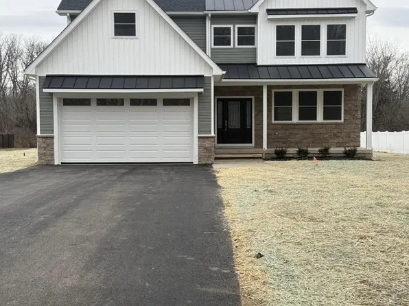 10 King Ct, Newfield, NJ 08344