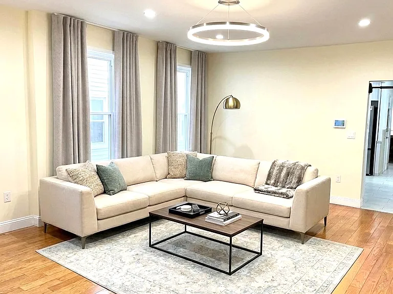 22 Tehama St #1 — Photo 3