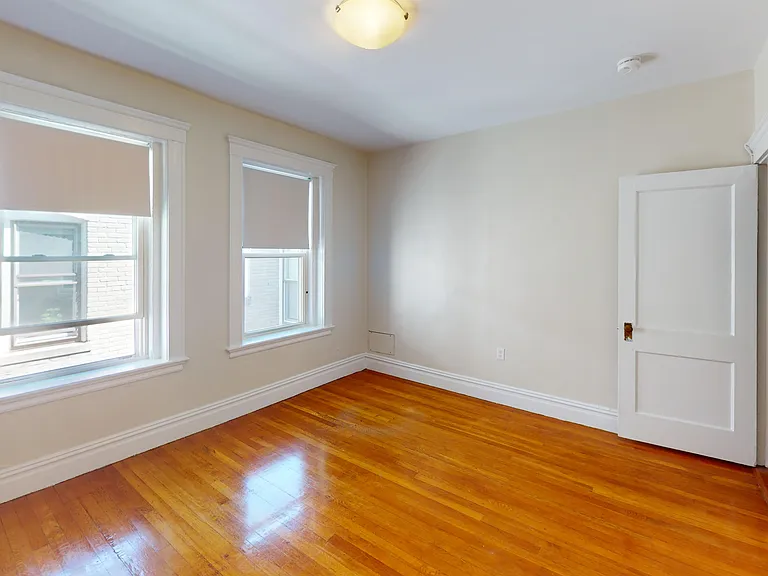57 Strathmore Rd #6 — Photo 14