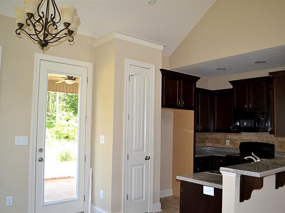 4th image of 155 Sourwood Ln