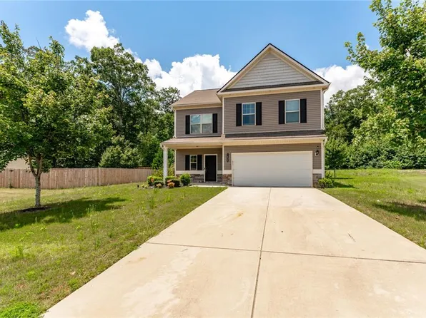 1435 Beckett Dr, Hampton, GA 30228