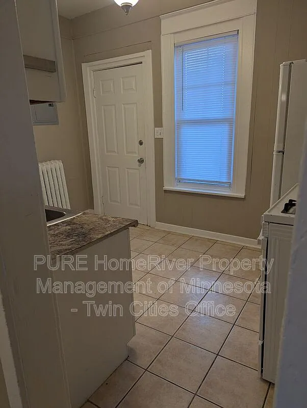 1 bed, 1.0 bath, $1,159 — Photo 4
