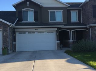 866 W Halstead Dr, North Salt Lake, UT 84054