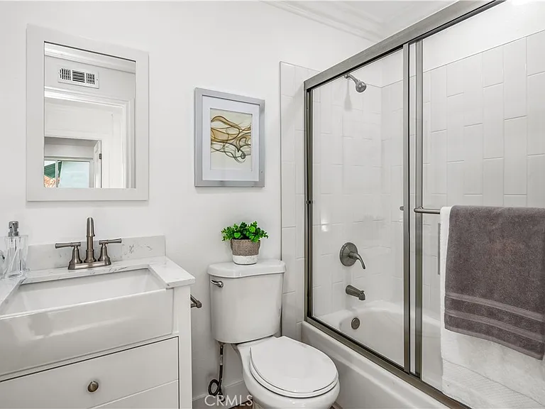 22835 Islamare Ln — Photo 30