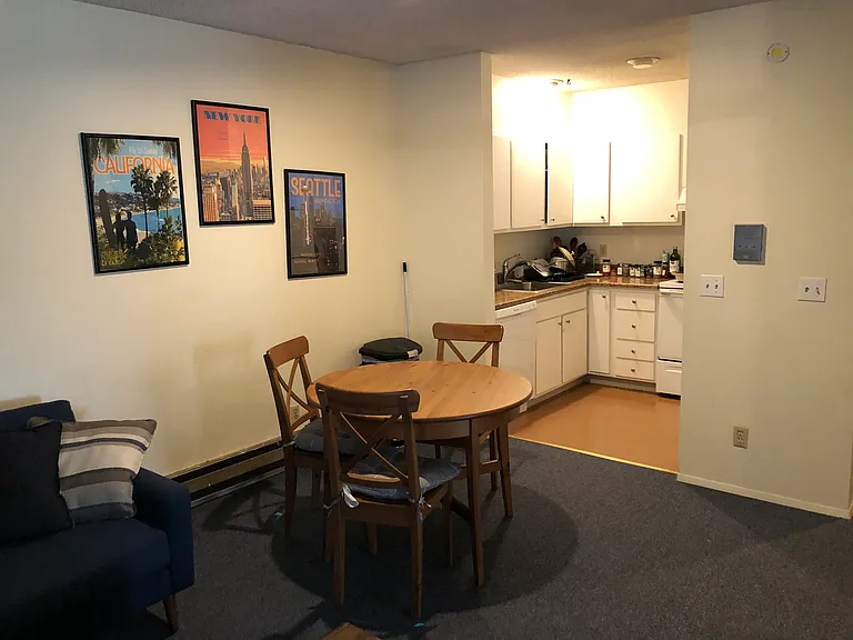 5520 15th Ave NE #5 — Photo 6