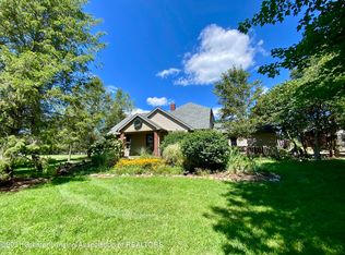 630 Piper Rd, Haslett, MI 48840