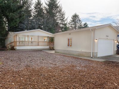 559 NW Estate Dr, Seal Rock, OR, 97376
