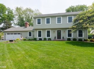 6S235 Cape Rd, Naperville, IL 60540