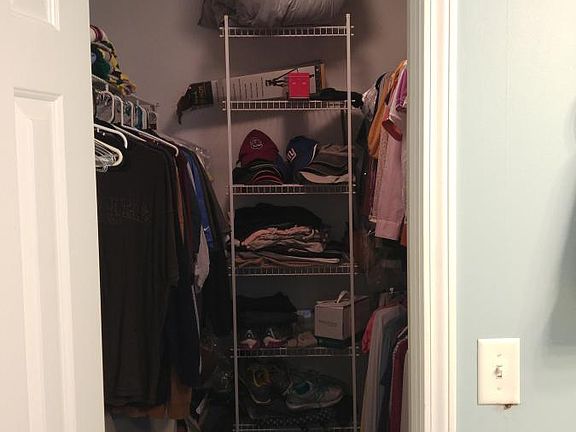Master Bed Closet