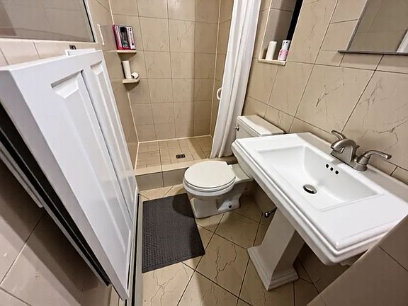 3rd image of 212 E 29th St APT 2