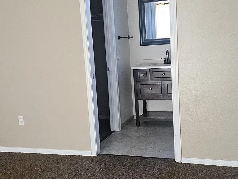 1641 Porter St — Photo 18