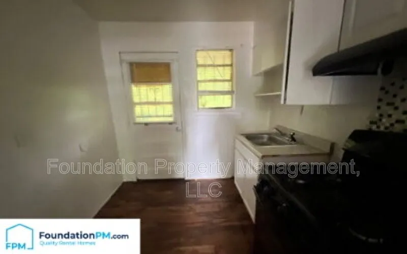 2 bed, 1.0 bath, $625 — Photo 4