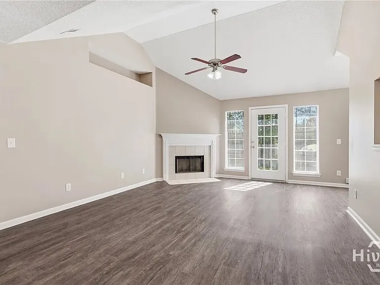 148 Silverton Rd — Photo 5