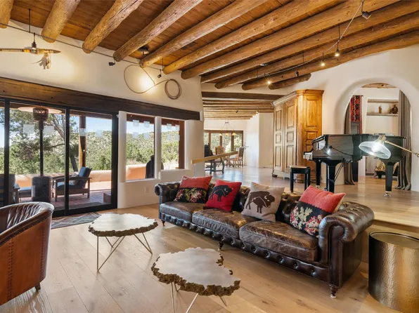 6 Overlook Rd, Santa Fe, NM 87505